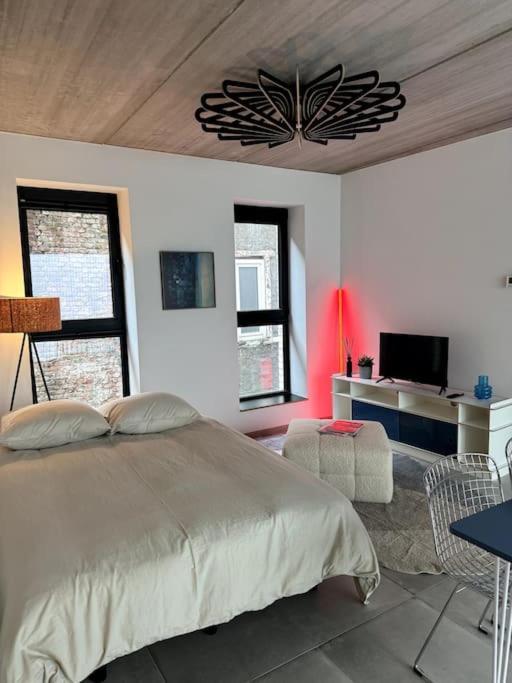 Loft 202 Apartment *